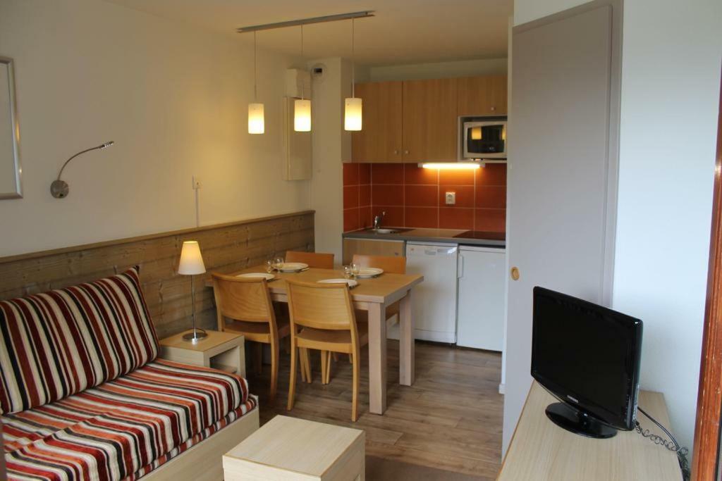 Appartement La Tania 2 Pieces Garage Dans Chalet Pied Pistes Екстер'єр фото